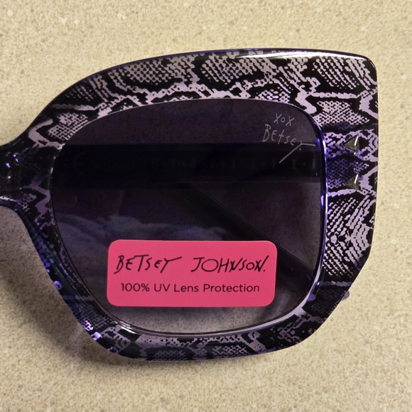 Betsey Johnson Purple Snake Print Sunglasses - Picture 2 of 5